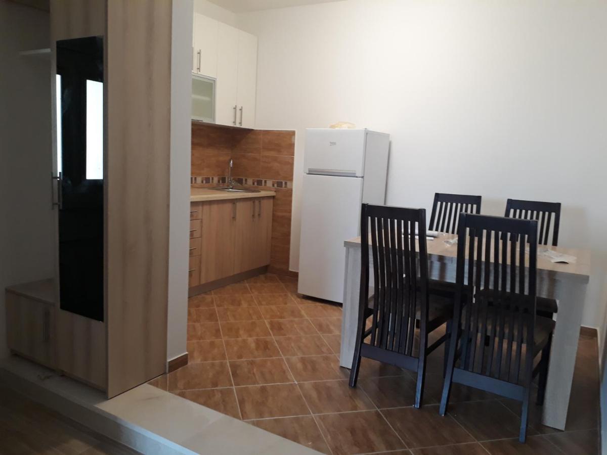 Apartmani Andrea แฮร์เซ็ก-โนวี ภายนอก รูปภาพ