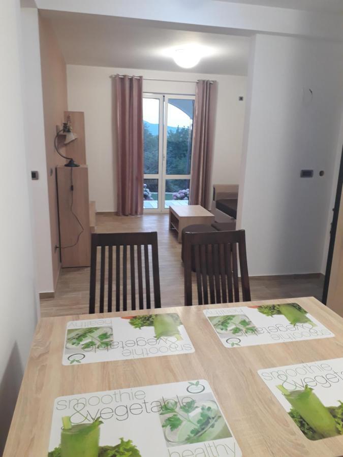 Apartmani Andrea แฮร์เซ็ก-โนวี ภายนอก รูปภาพ