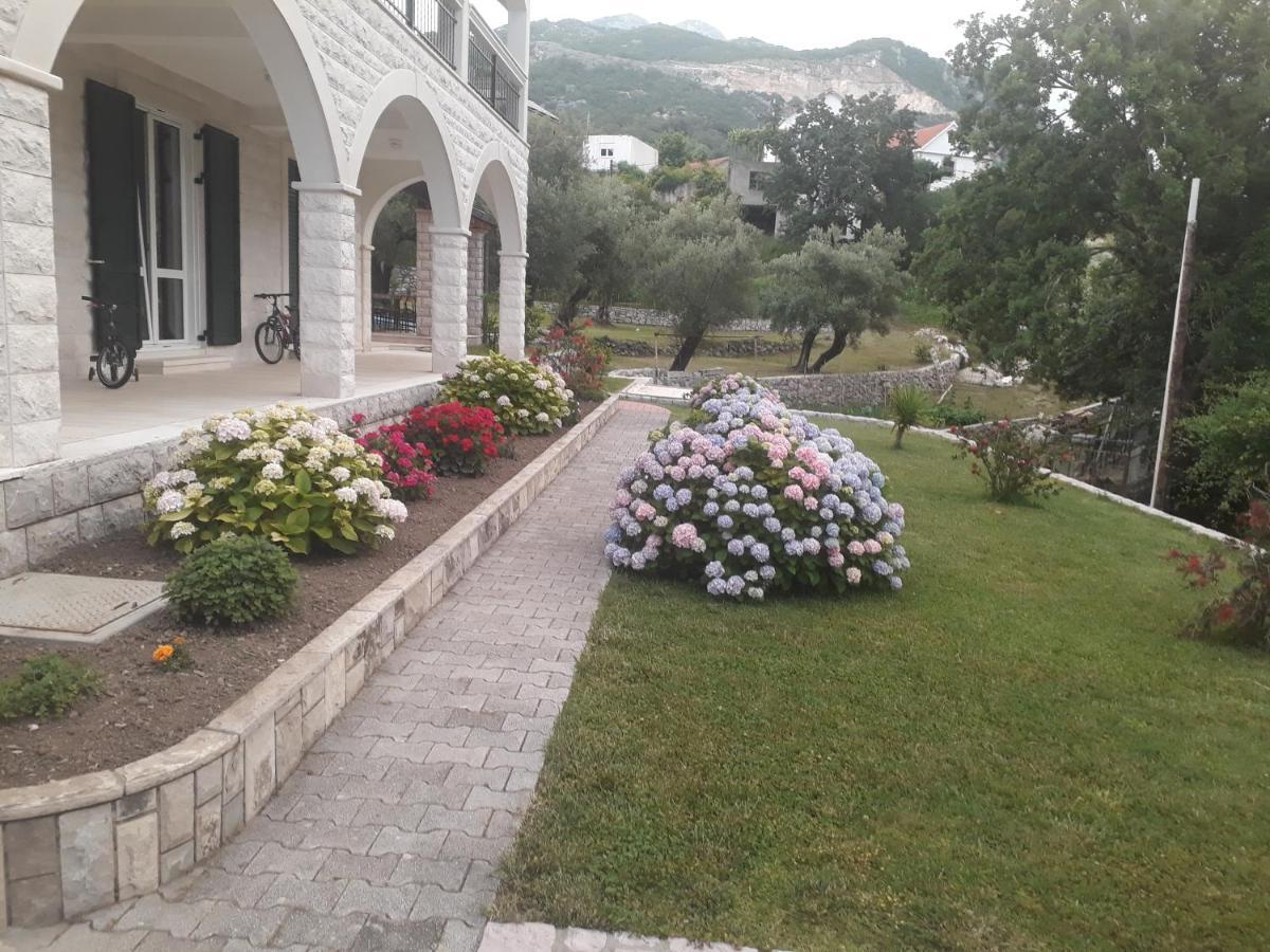 Apartmani Andrea แฮร์เซ็ก-โนวี ภายนอก รูปภาพ